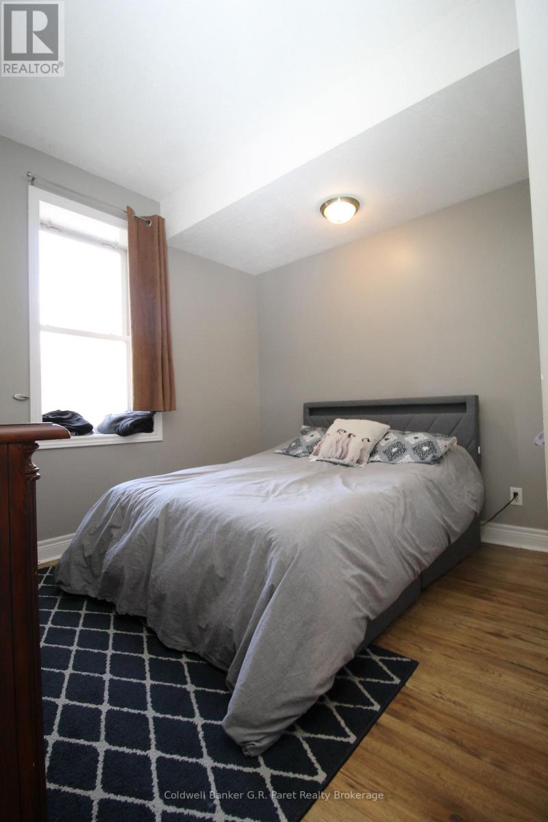 340 RIVERSIDE DRIVE - 27