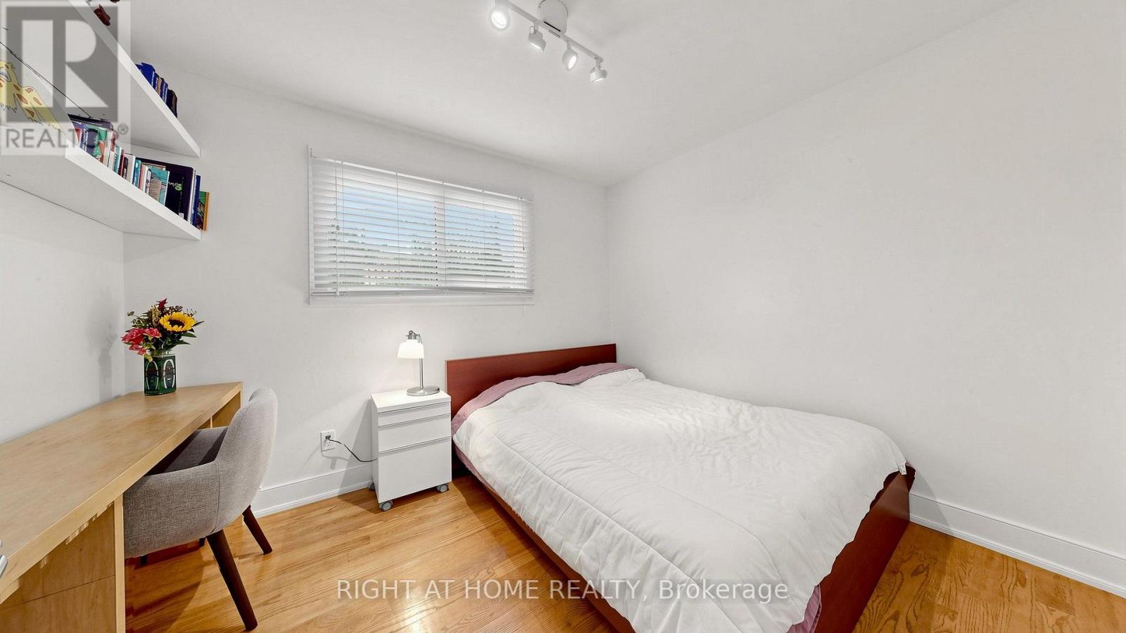 24 Stonedene Boulevard, Toronto, ON photo 32