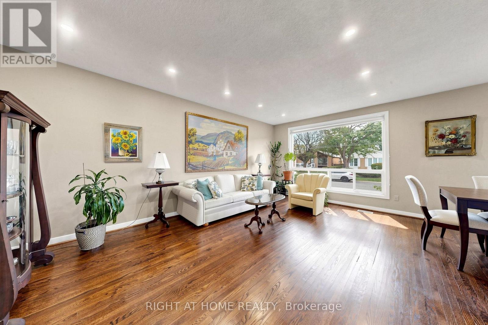 202 Waterloo Avenue, Toronto, ON photo 10