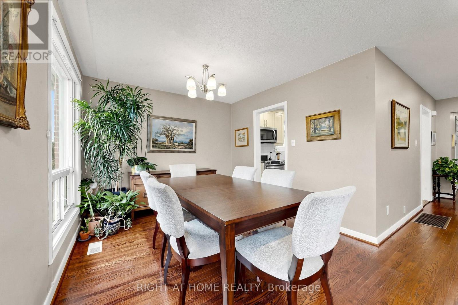 202 WATERLOO AVENUE - 16