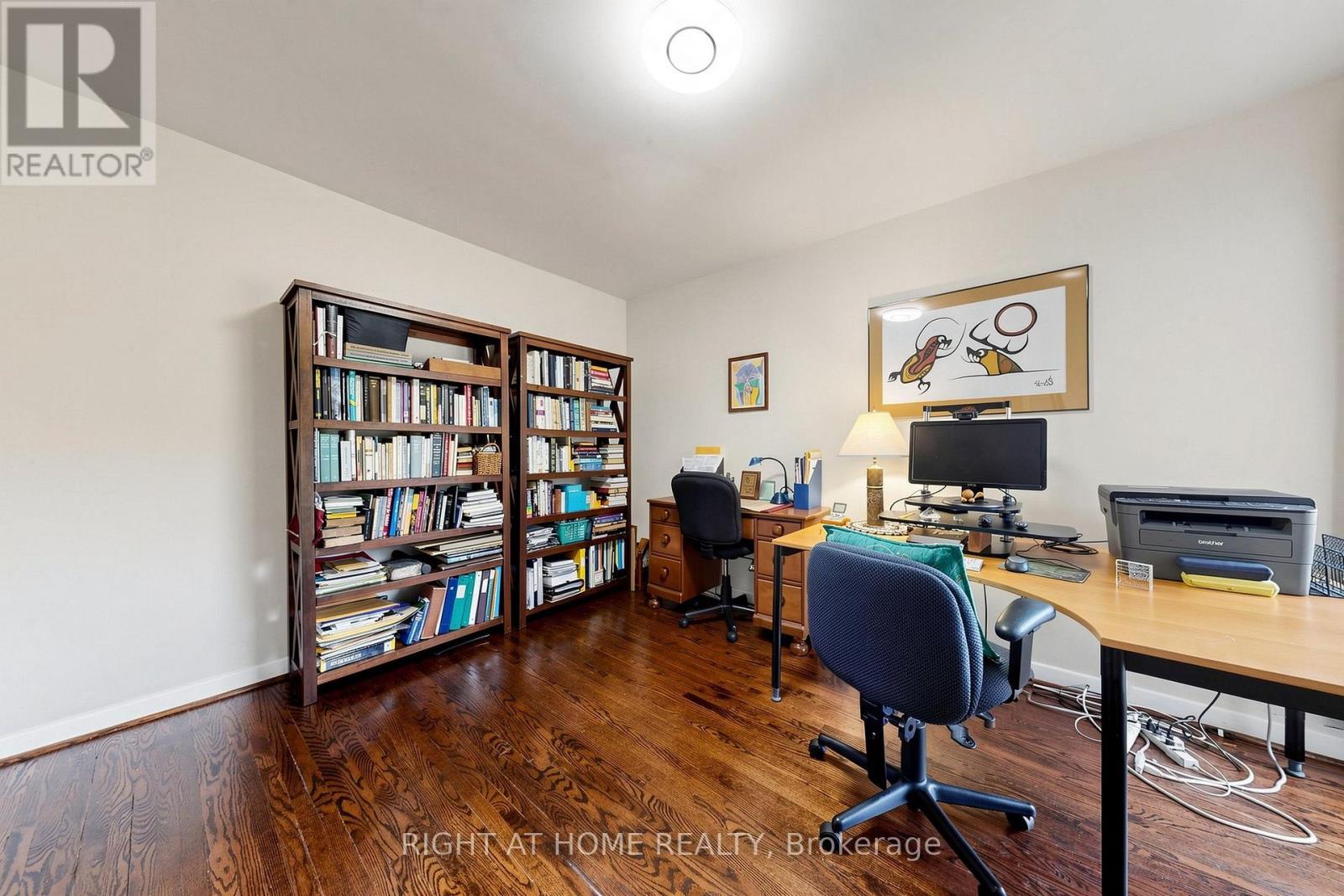 202 Waterloo Avenue, Toronto, ON photo 26