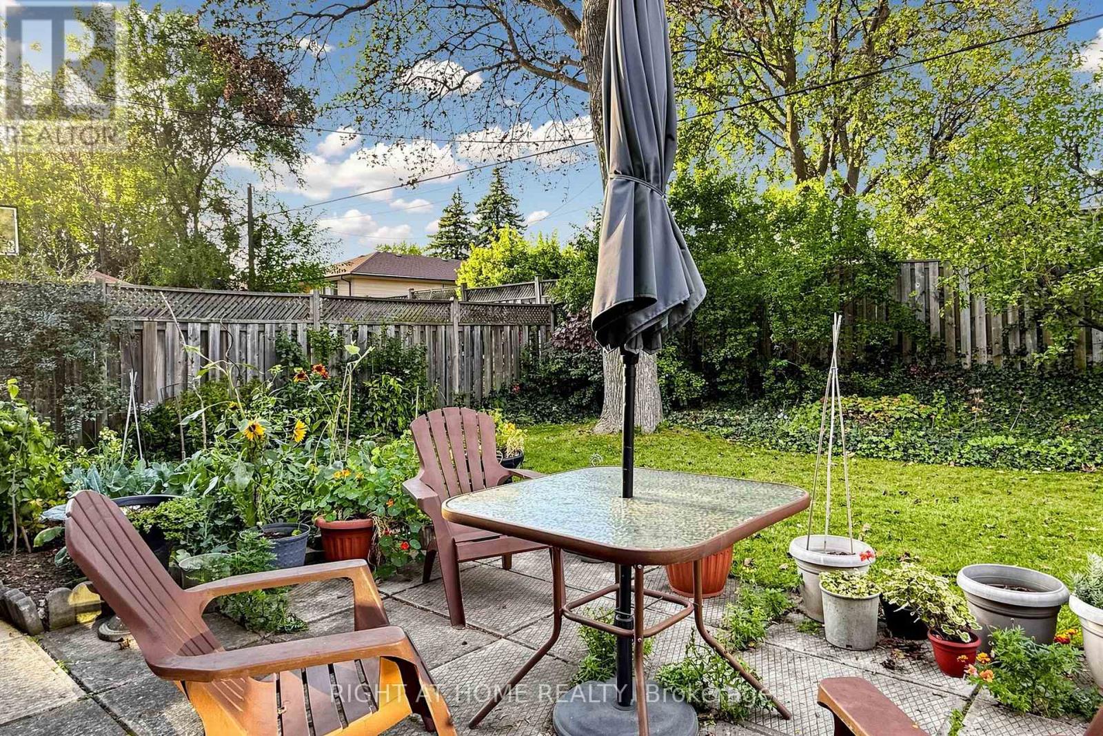 202 WATERLOO AVENUE - 45