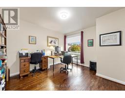 202 Waterloo Avenue, Toronto, ON M3H3Z2 Photo 24