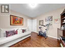 202 Waterloo Avenue, Toronto, ON M3H3Z2 Photo 28