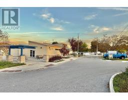 202 Waterloo Avenue, Toronto, ON M3H3Z2 Photo 49