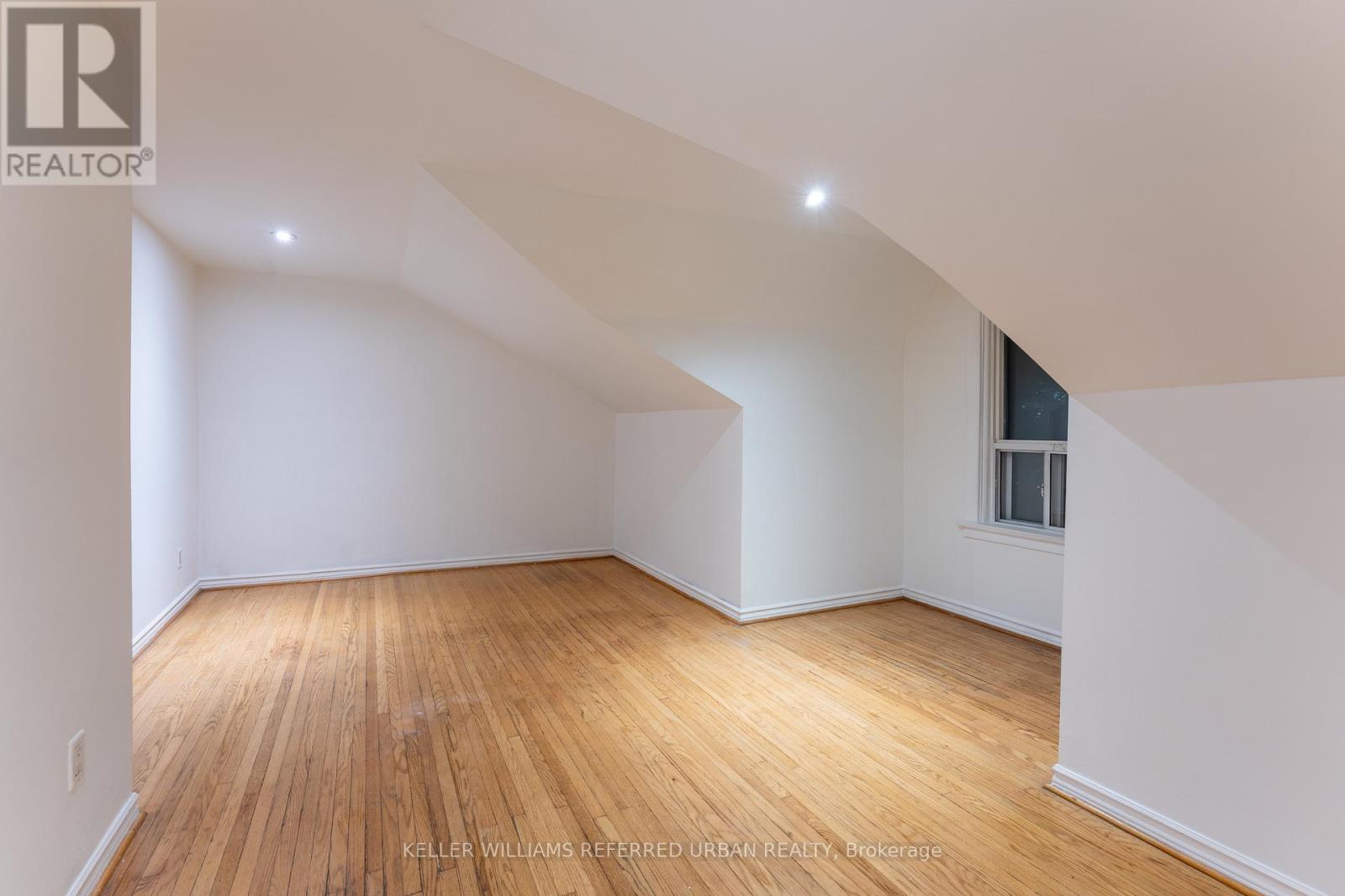 UPPER - 716 LANSDOWNE AVENUE, Toronto (Dovercourt-Wallace Emerson-Junction) — photo 8