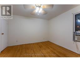 Upper - 716 Lansdowne Avenue, Toronto, ON M6H3Y8 Photo 6