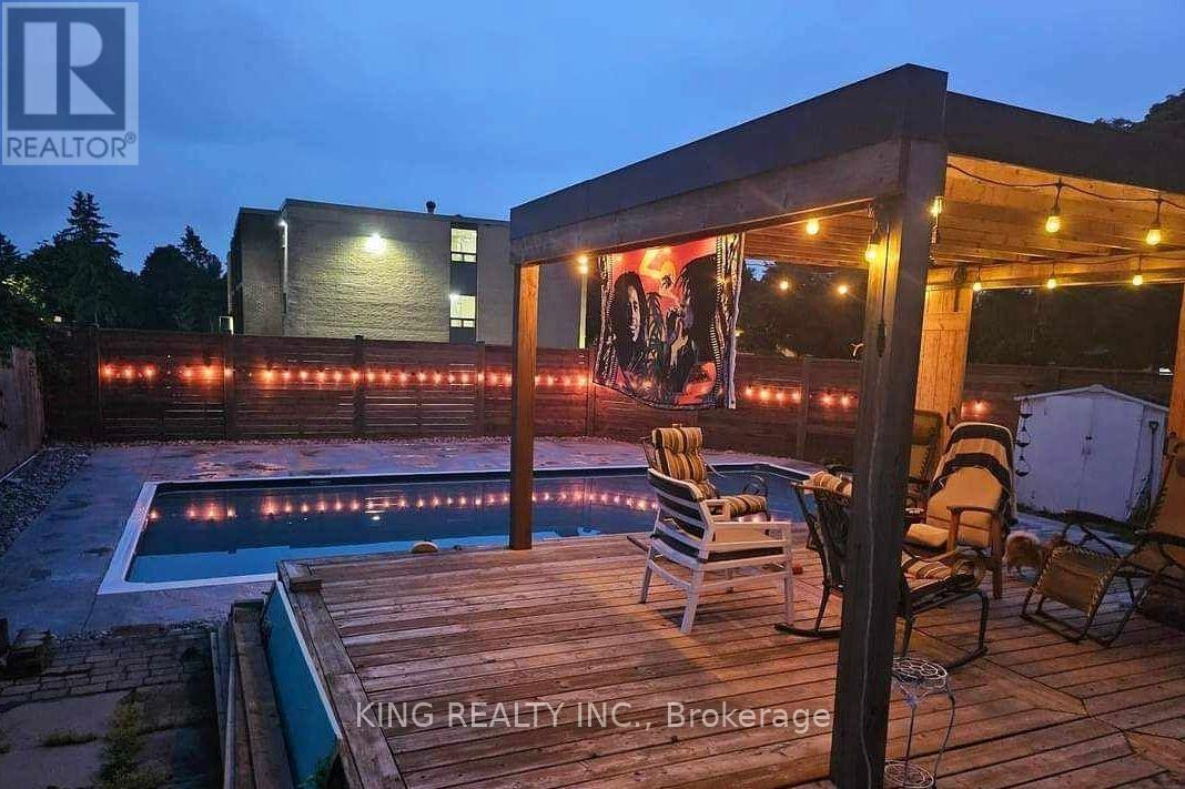 6 Genevive Crescent — photo 29