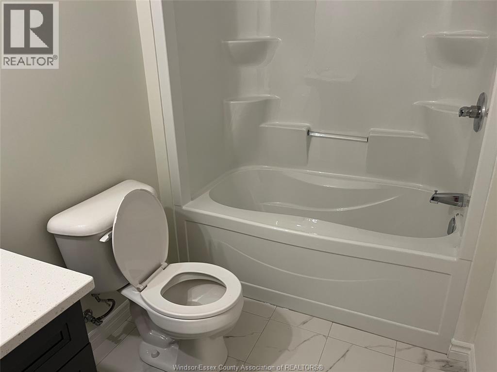 392 Hemlock Lane — photo 8