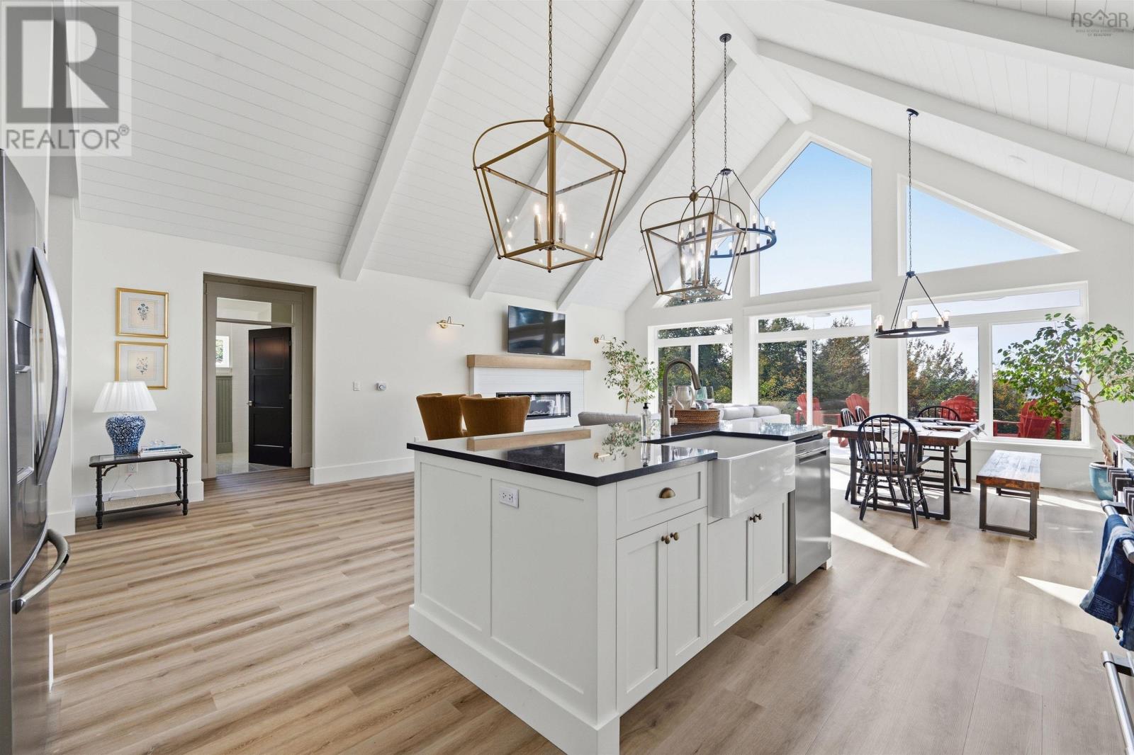 #61 68 Grandview Terrace - 10