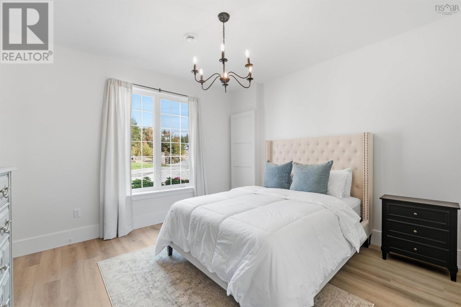 #61 68 Grandview Terrace - 21