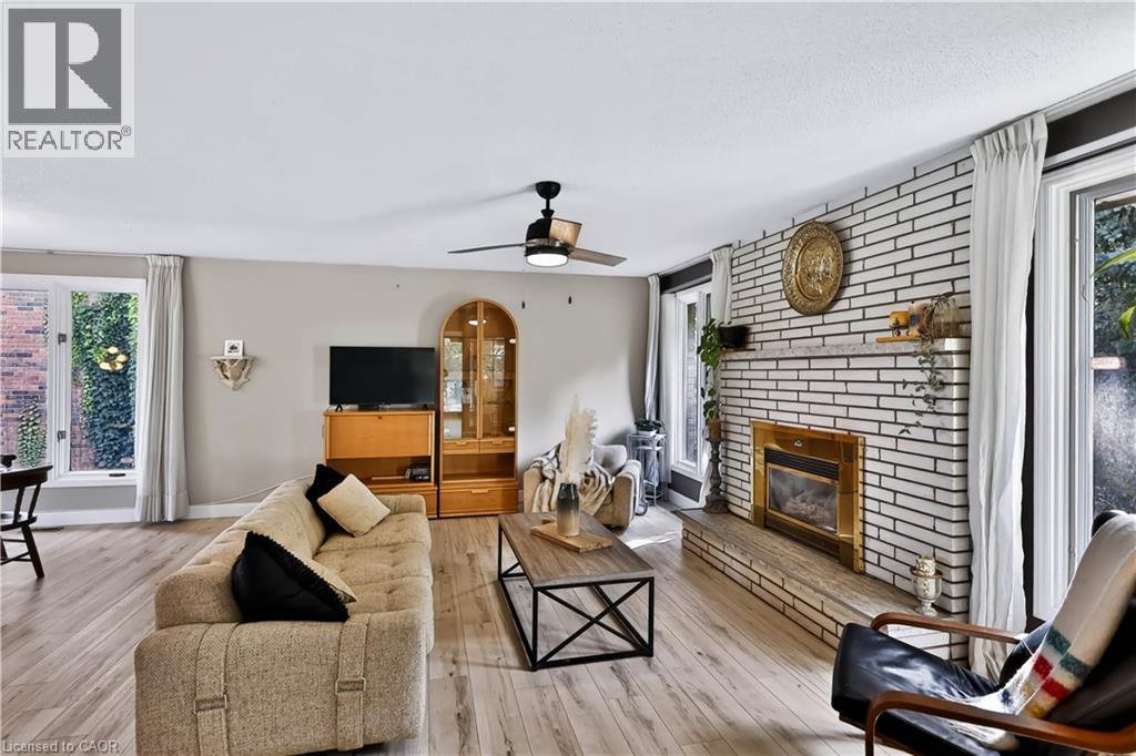 22 Oakridge Drive — photo 16