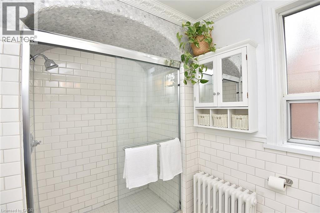 70 Kensington Avenue North — photo 34