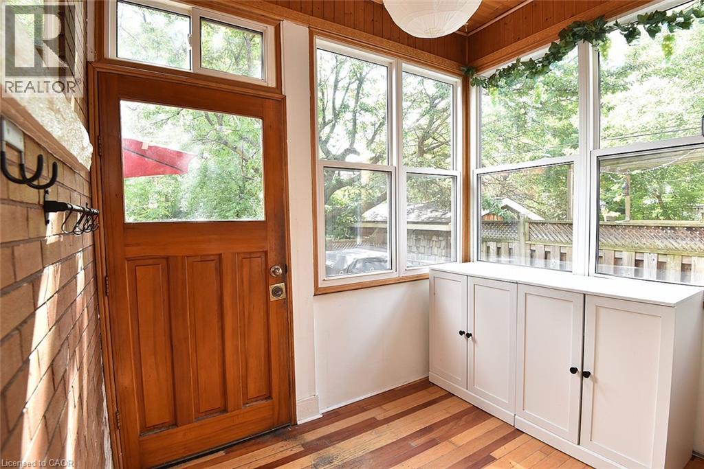70 Kensington Avenue North — photo 27