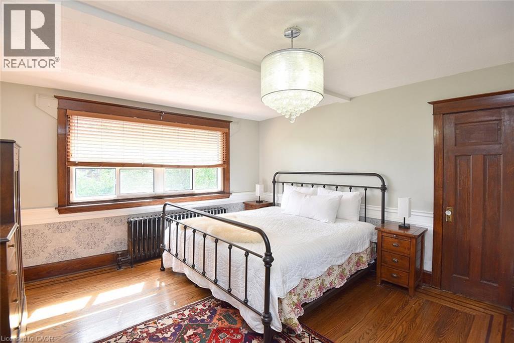 70 Kensington Avenue North — photo 29
