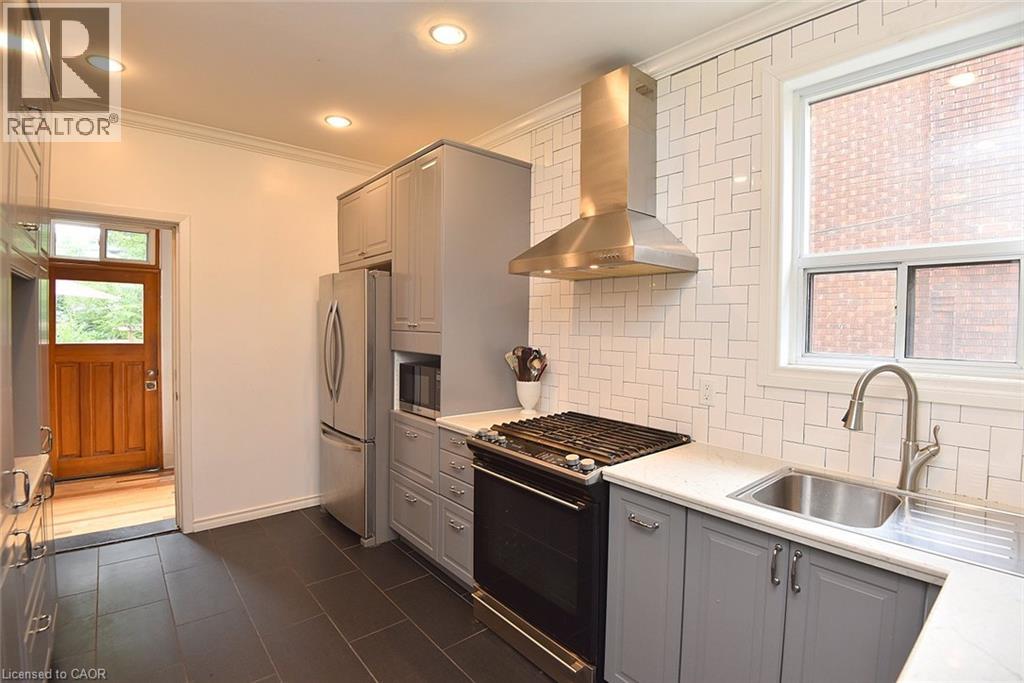 70 Kensington Avenue North — photo 22