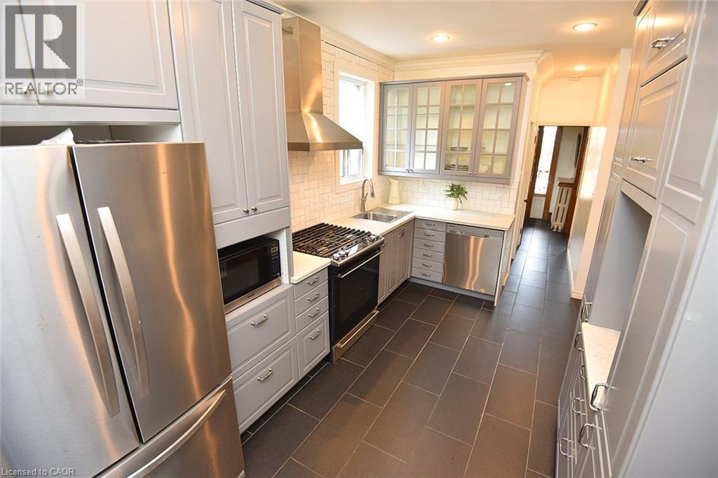 70 Kensington Avenue North — photo 20