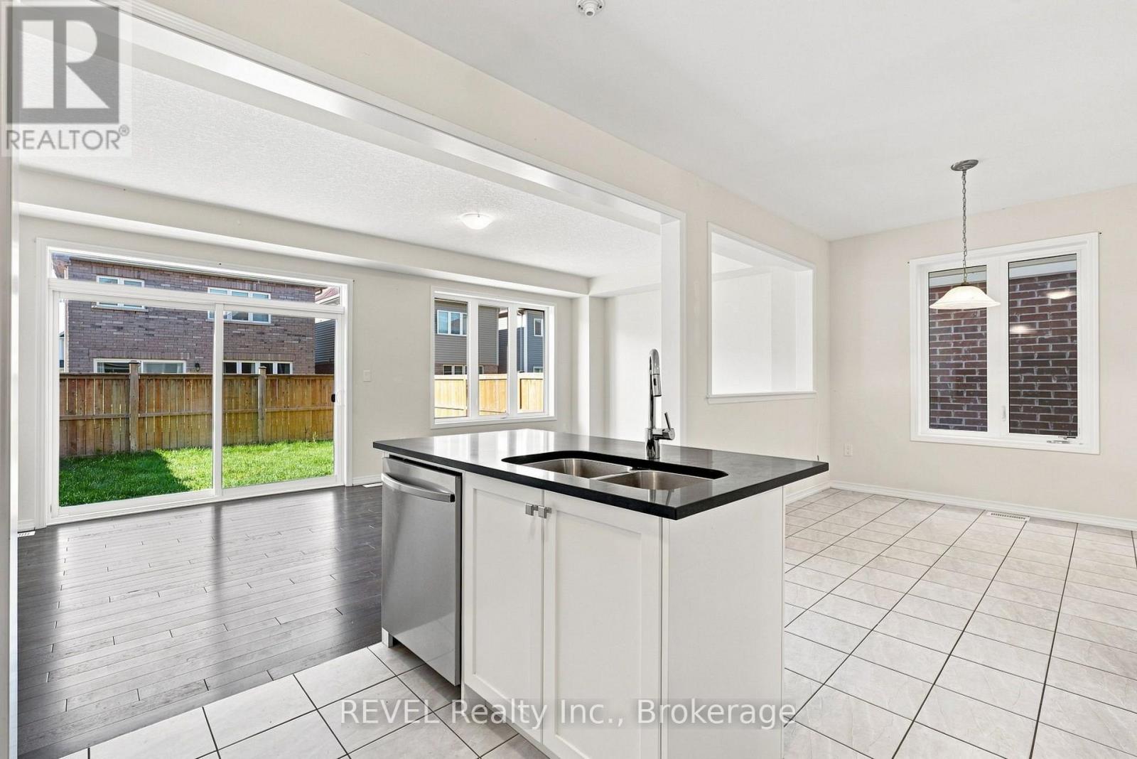59 Alexandra Drive — photo 14