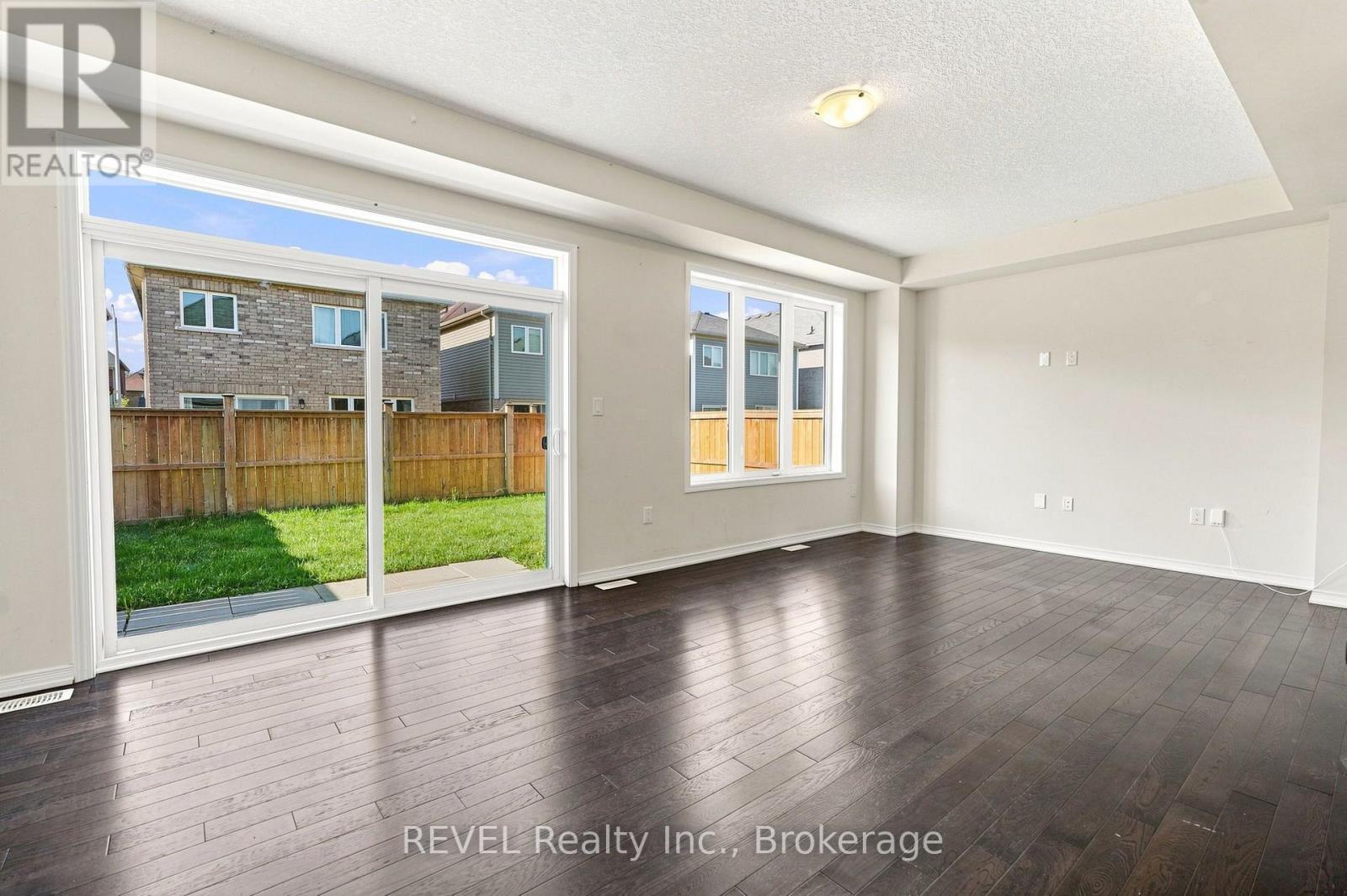 59 Alexandra Drive — photo 15
