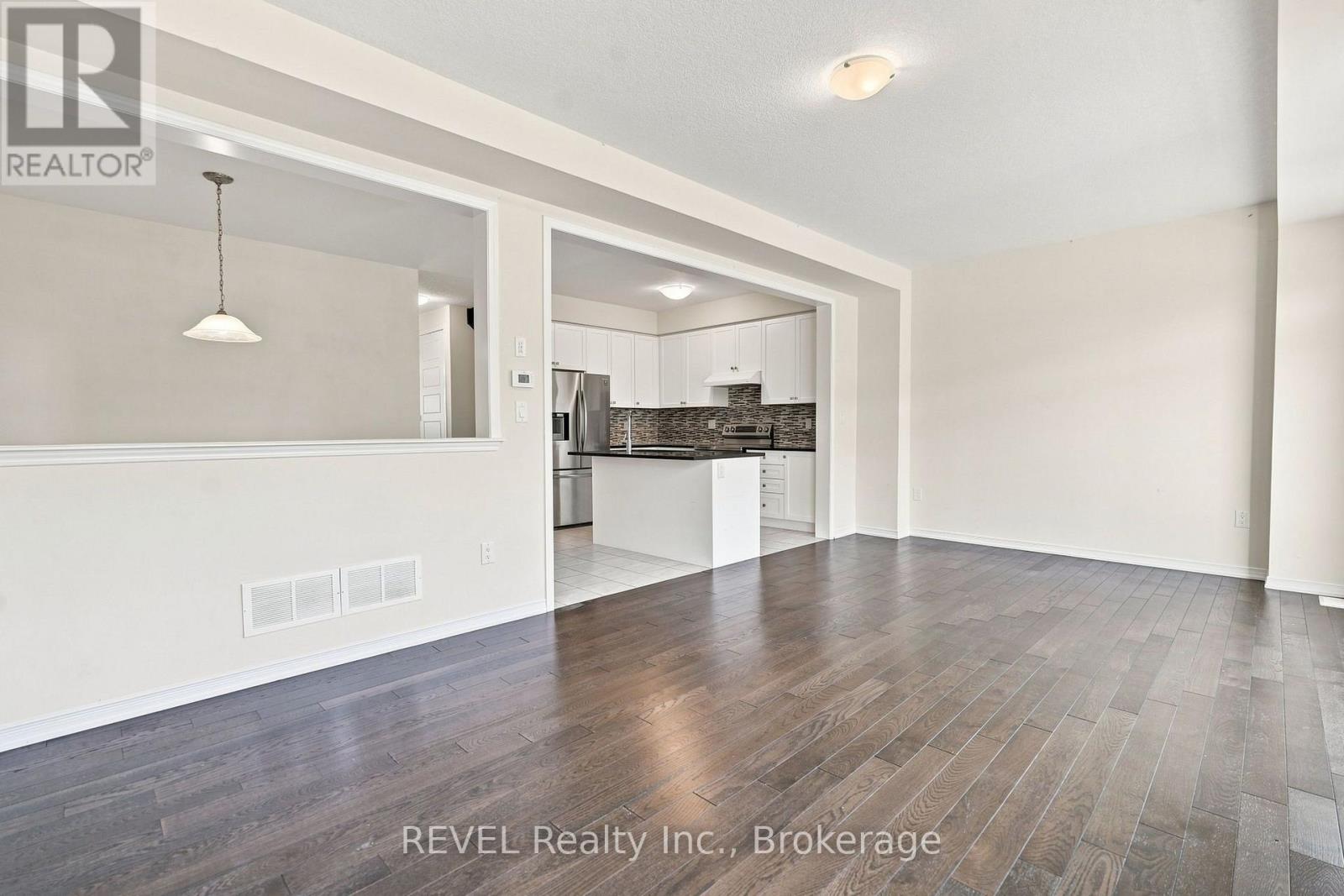 59 Alexandra Drive — photo 16