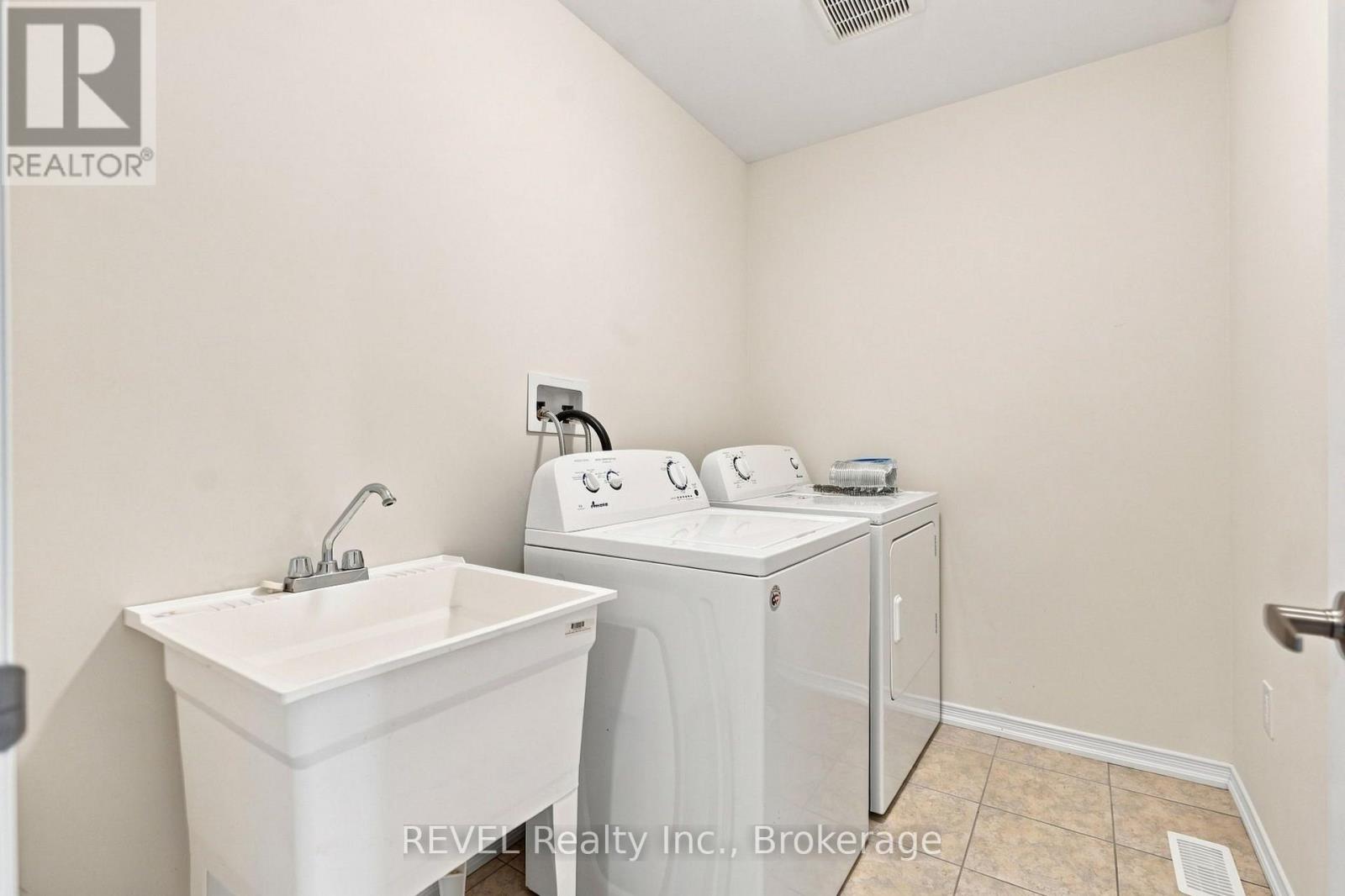 59 Alexandra Drive — photo 27
