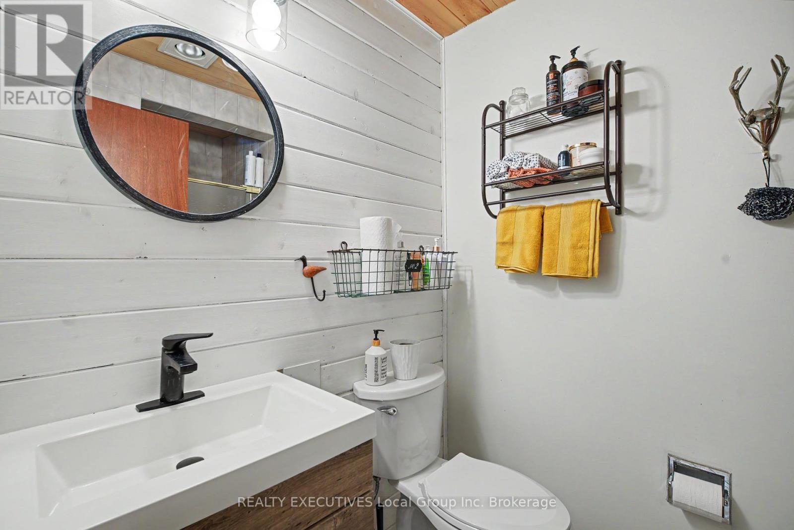824 Ski Club Road — photo 37