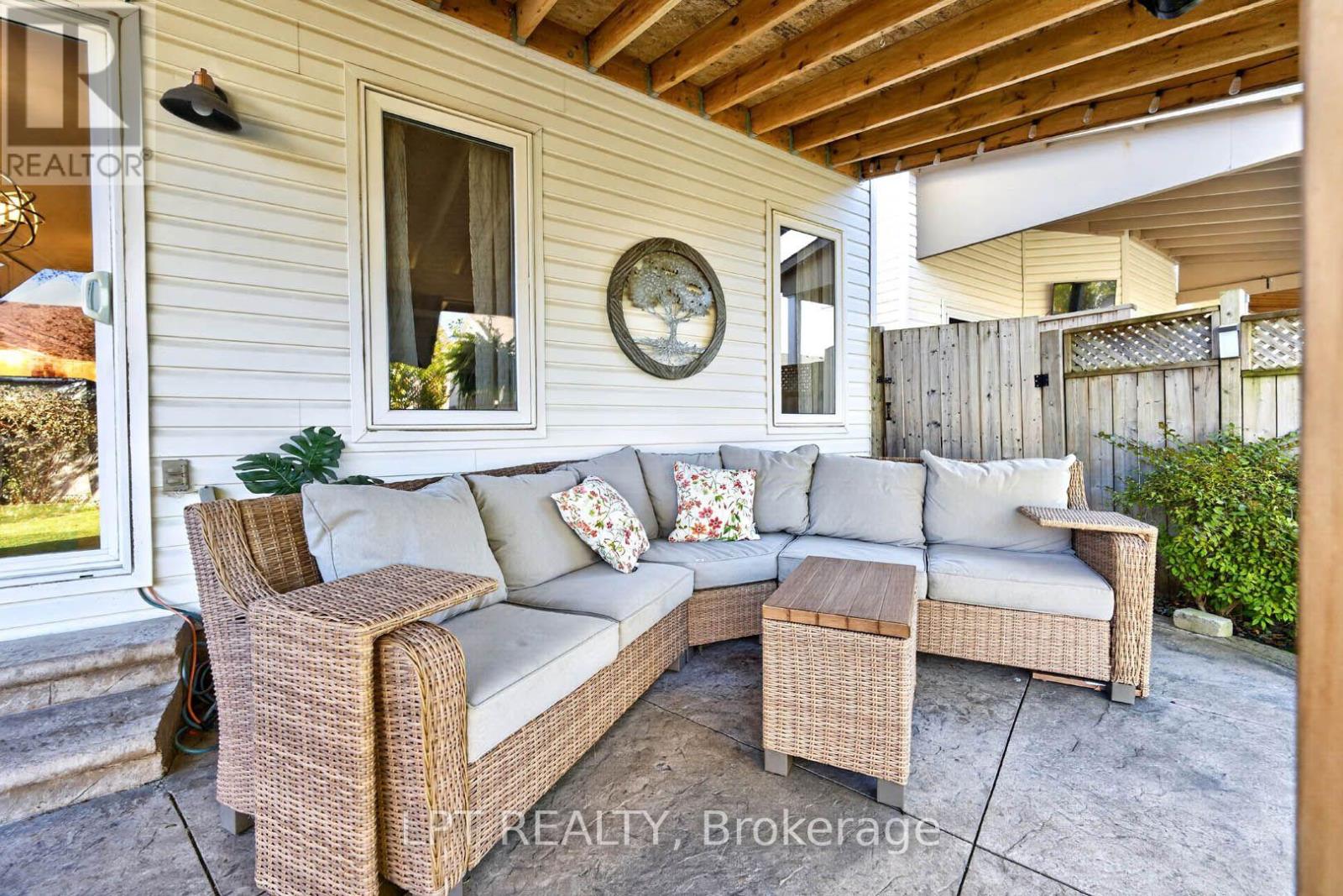 32 Primeau Avenue, Whitby, ON photo 39