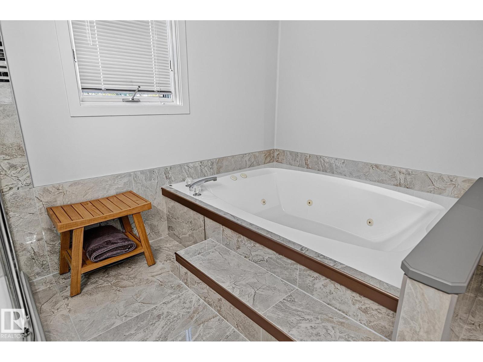#18 53319 RGE ROAD 14 - Image 43