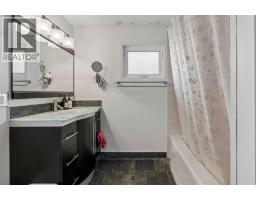 25, 1011 Canterbury Drive SW - photo 22