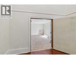 25, 1011 Canterbury Drive SW - photo 15