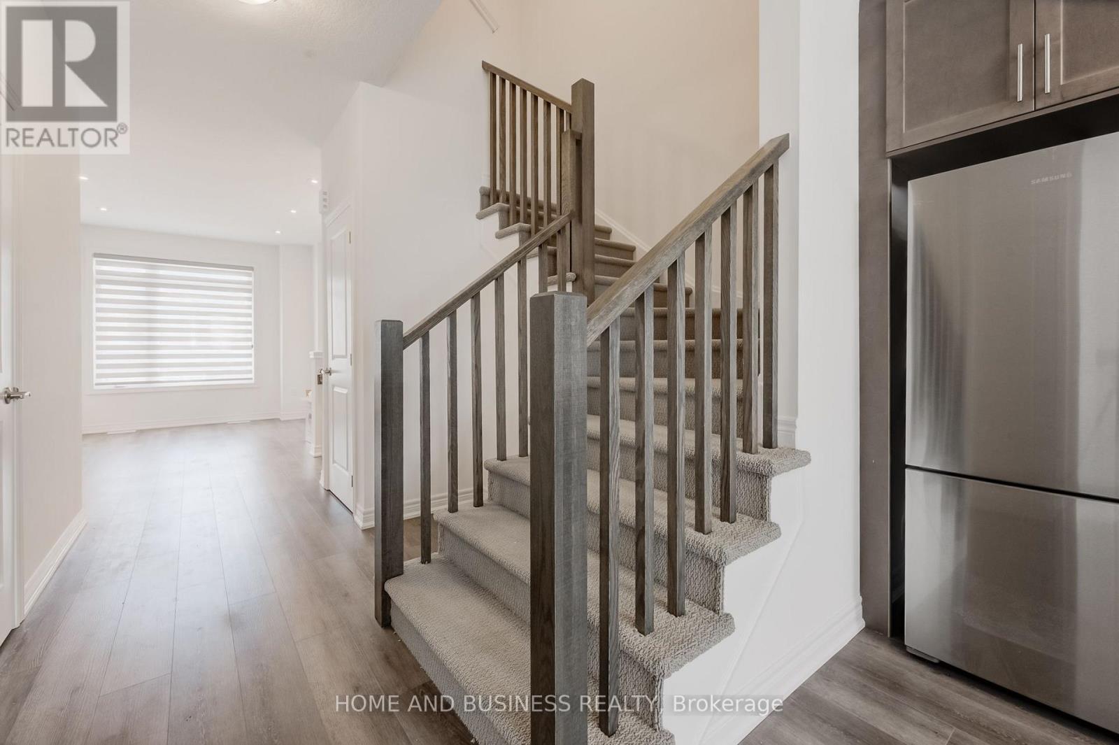 120 Court Drive — photo 15