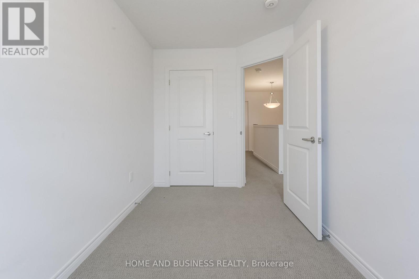 120 Court Drive — photo 28