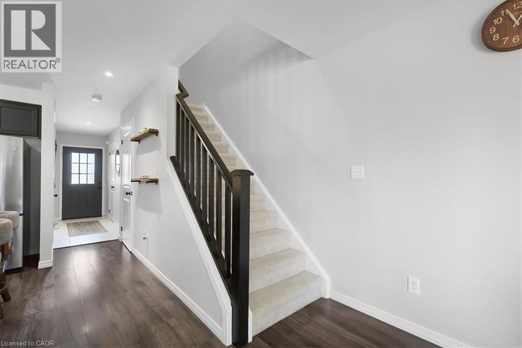 72 Meadowridge Street — photo 18