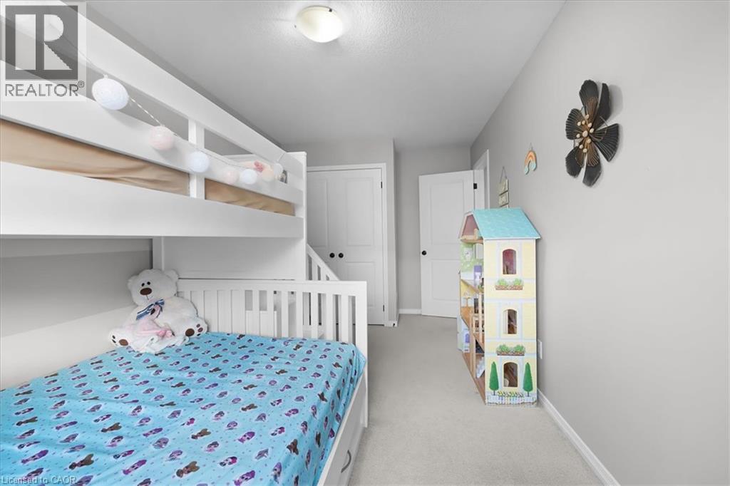 72 Meadowridge Street — photo 30