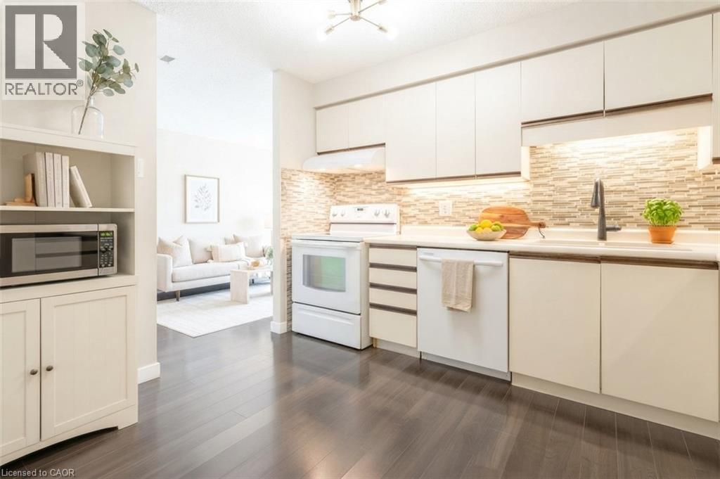 55 GREEN VALLEY Drive Unit# 1508, Kitchener — photo 5