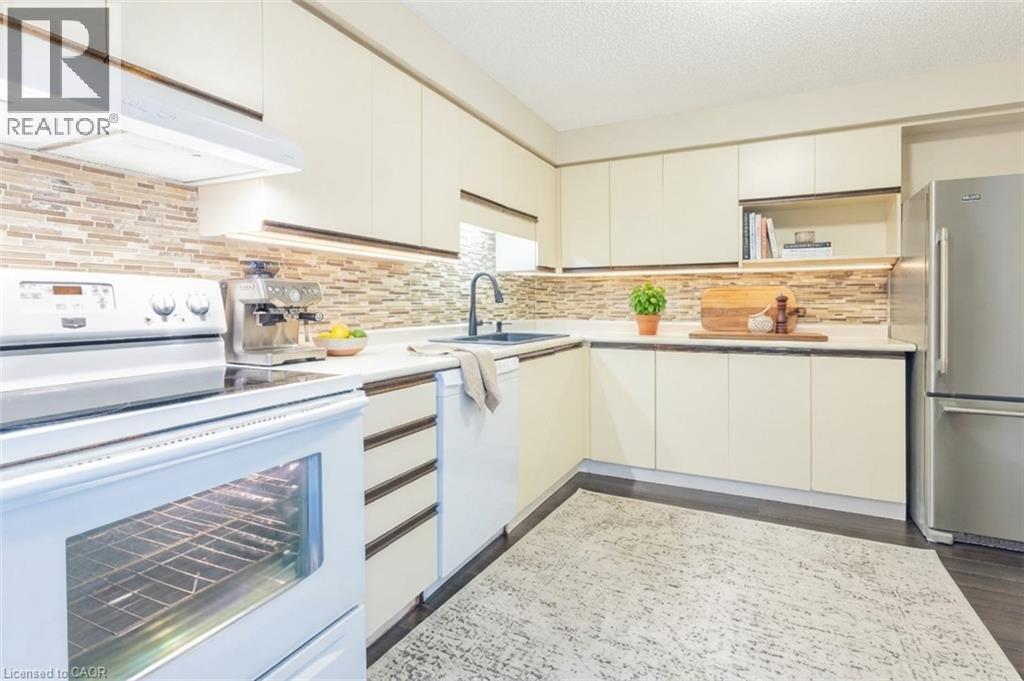 55 GREEN VALLEY Drive Unit# 1508, Kitchener — photo 7