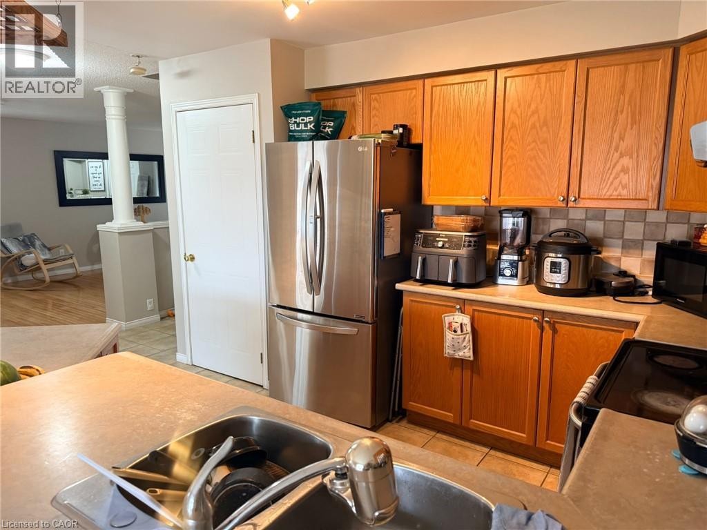 424 Newport Drive — photo 12