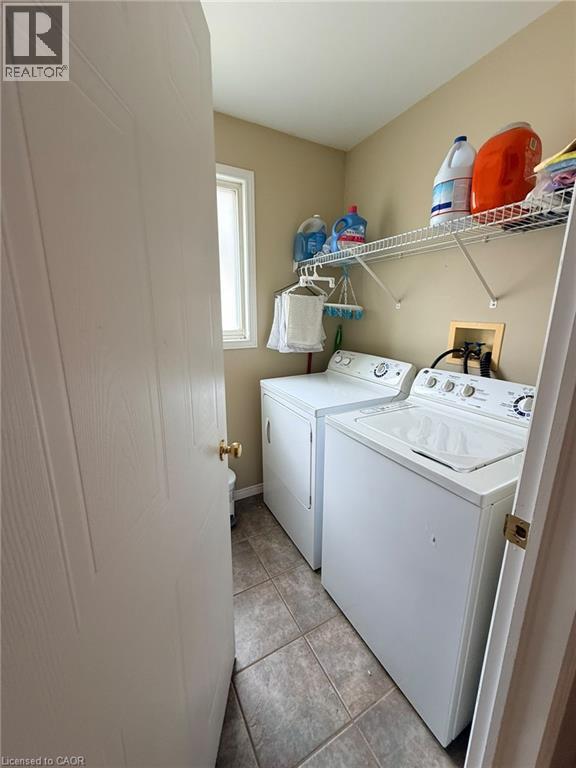 424 Newport Drive — photo 22