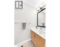 225, 33 Glamis Green SW - photo 15