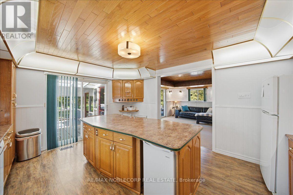 518 Rosebank Road — photo 21