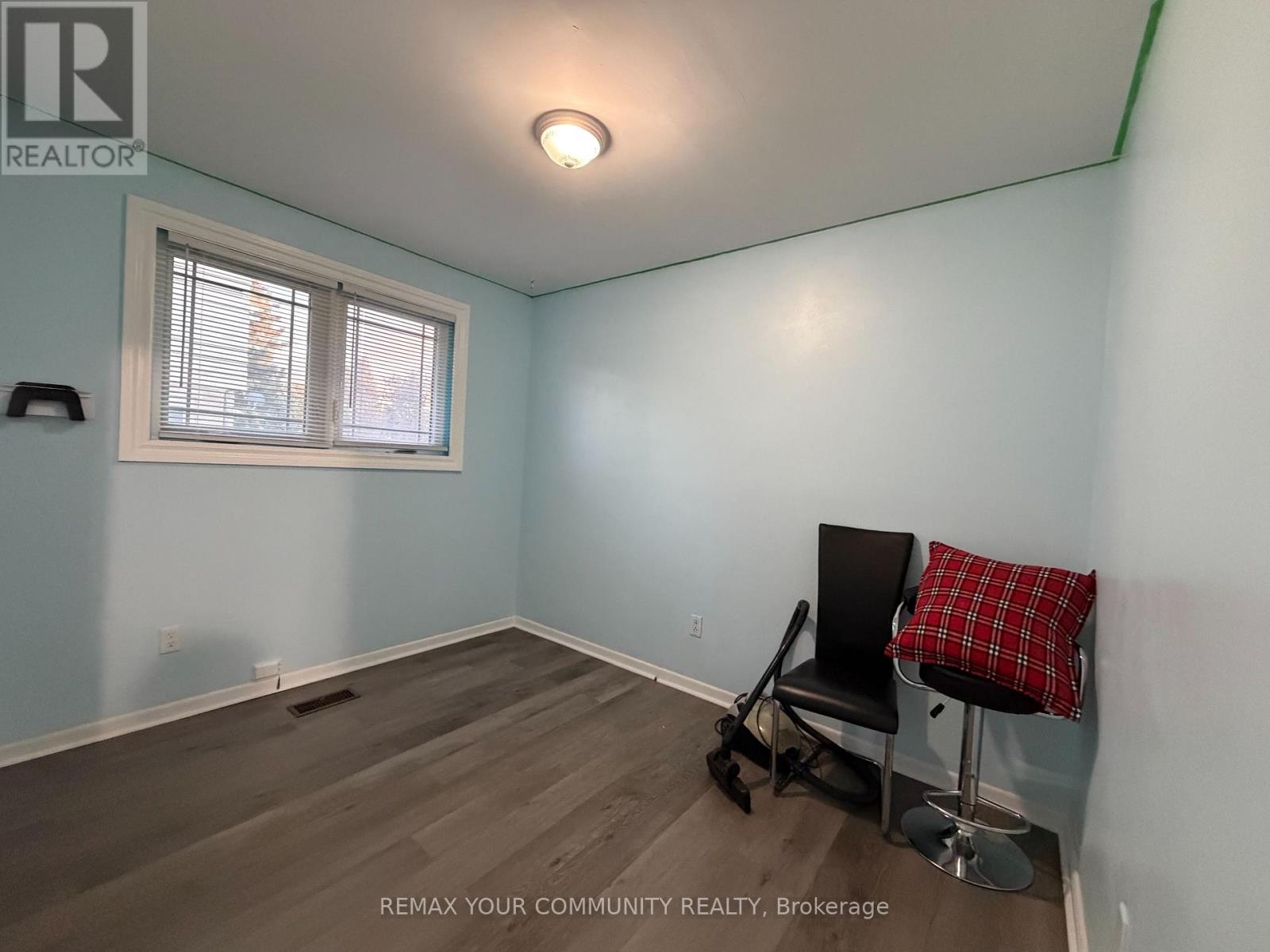 15 Hutcherson Square — photo 15