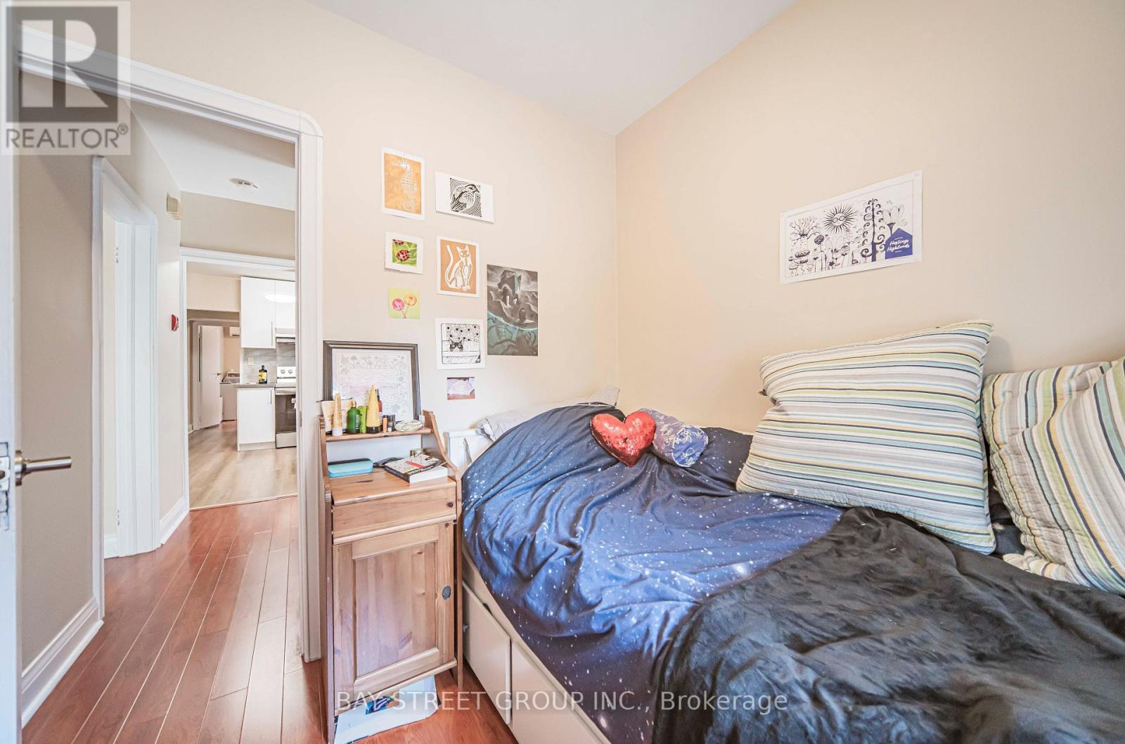65 SPADINA ROAD, Toronto (Annex) — photo 12