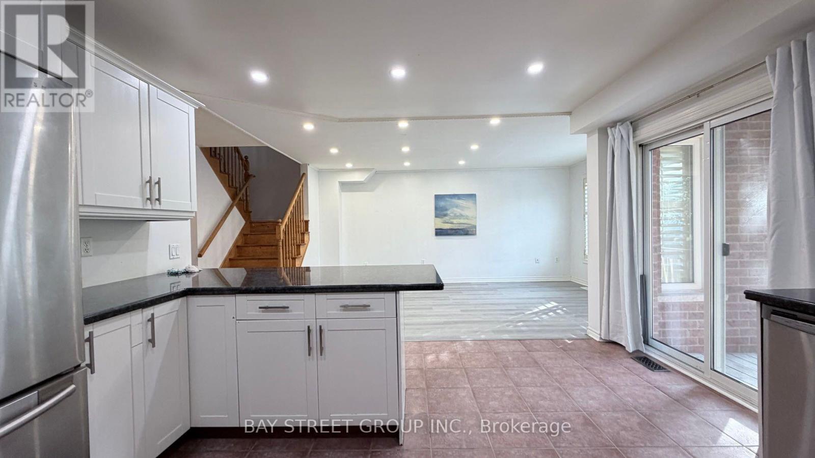 76 SAWMILL VALLEY DRIVE, Newmarket (Summerhill Estates) — photo 5