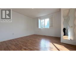 Bedroom 3 - 76 Sawmill Valley Drive, Newmarket, ON L3X2S3 Photo 8