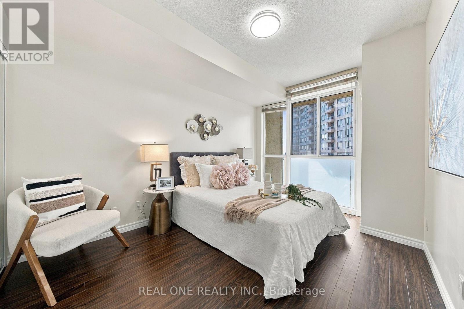 1611 - 225 WEBB DRIVE, Mississauga (City Centre)