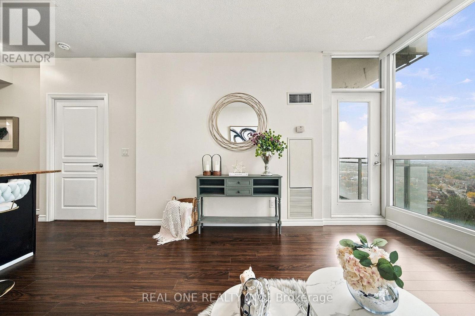 #1611 225 WEBB DRIVE - 21