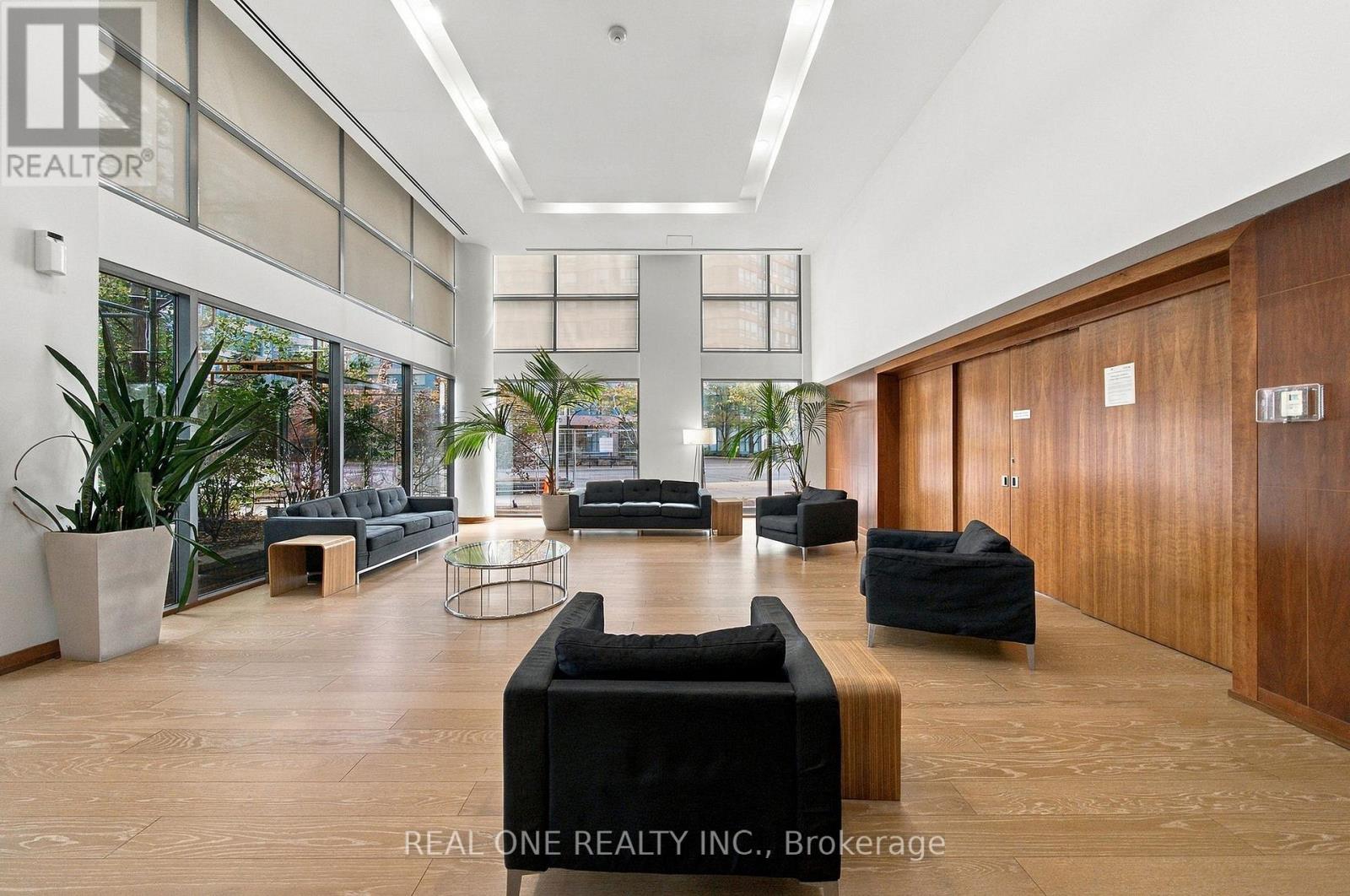 #1611 225 WEBB DRIVE - 28