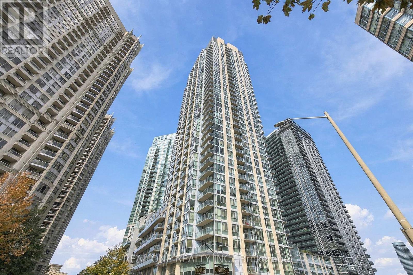 #1611 225 WEBB DRIVE - 32