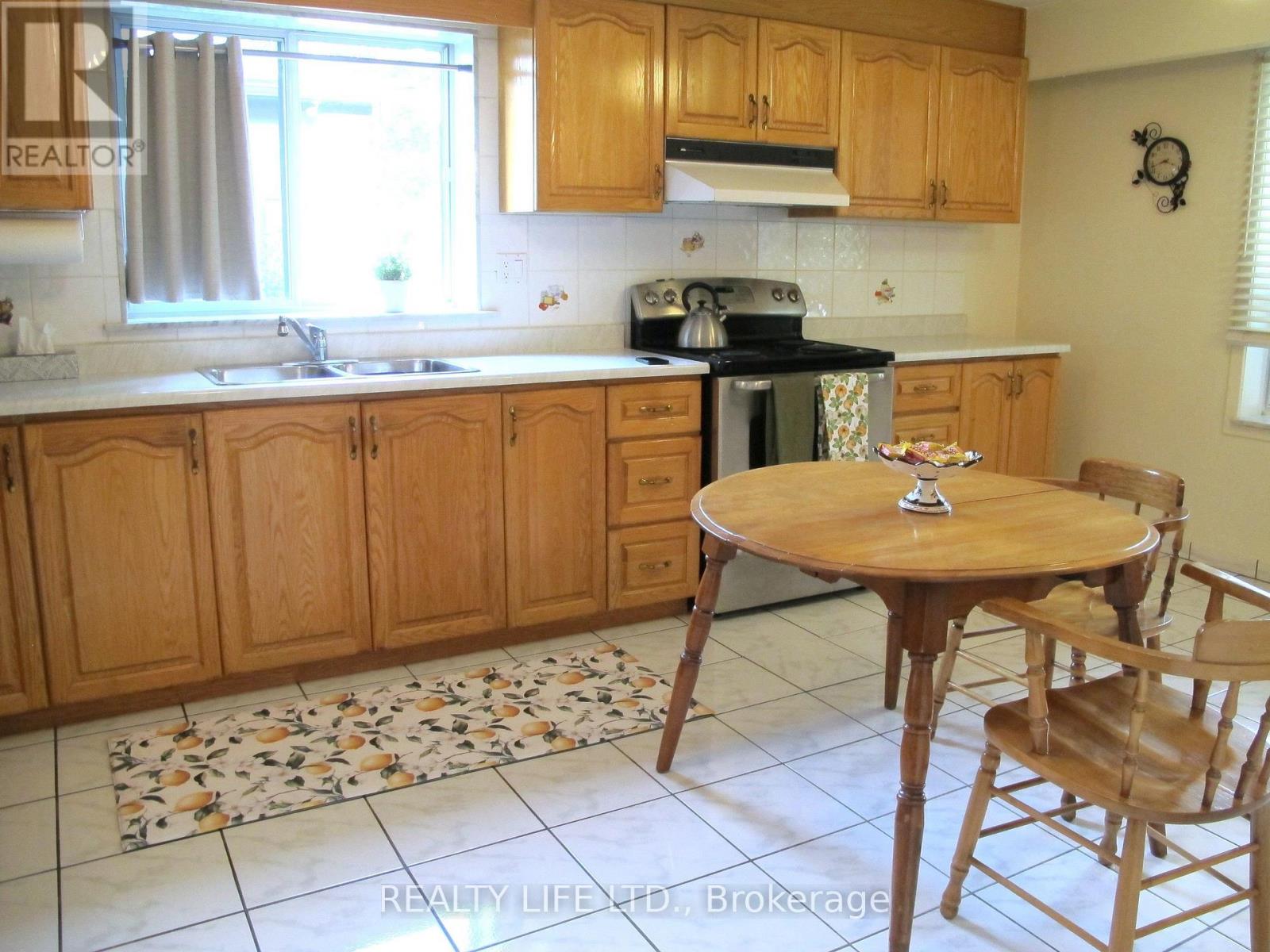 4 ROSALIE AVENUE - 10