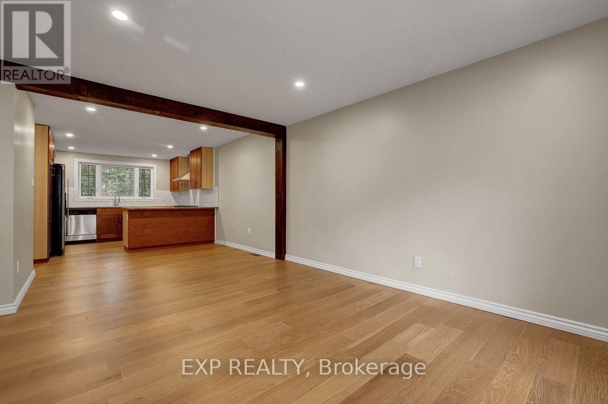 575 BAYVIEW DRIVE - 10